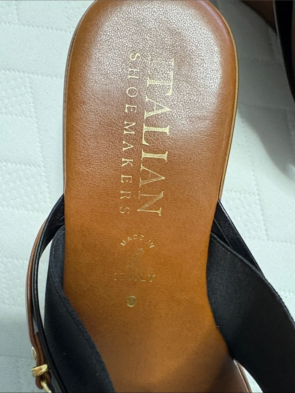 Italian Shoemakers Black and Brown Elastic Crossband Slide Sandals size 9